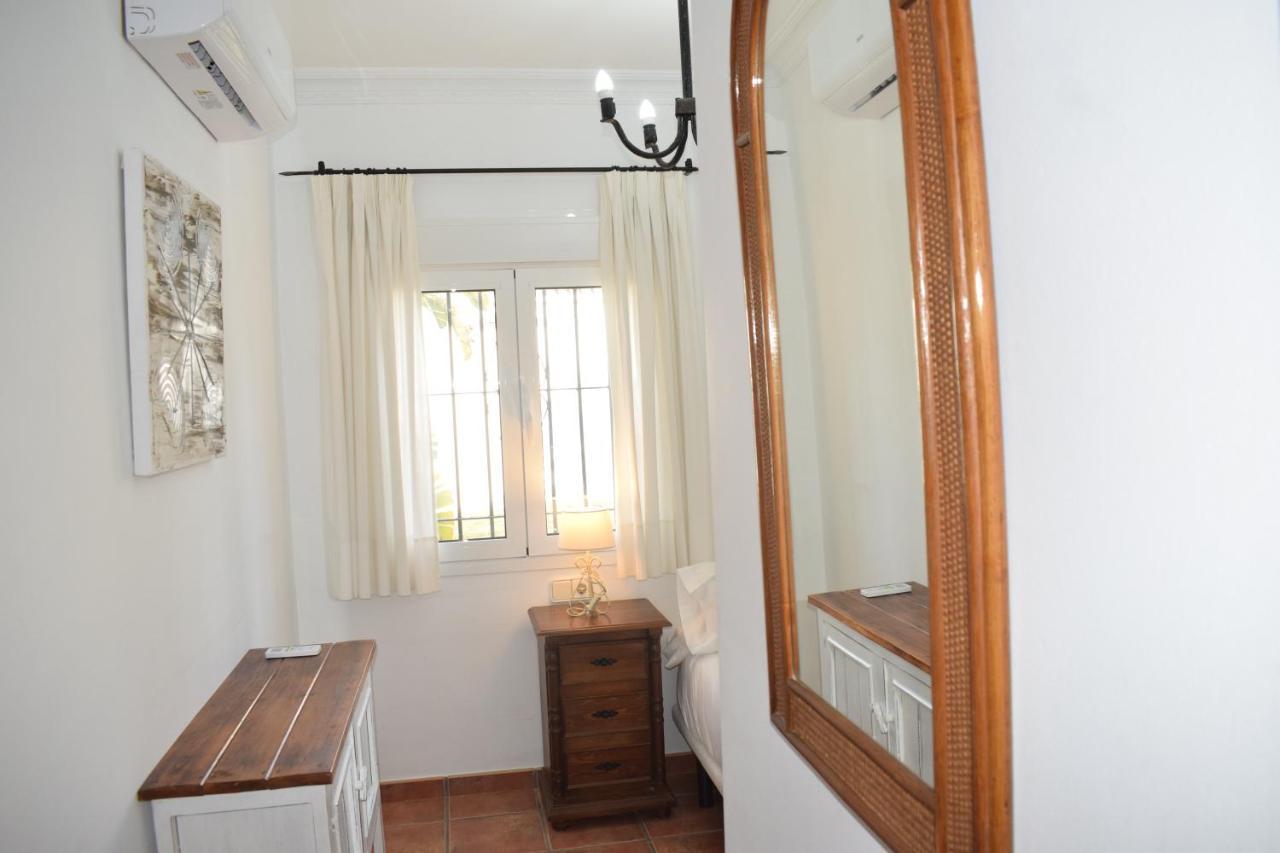 Villa Maria Elena, En Fuente Del Gallo Коніль-де-ла-Фронтера Екстер'єр фото